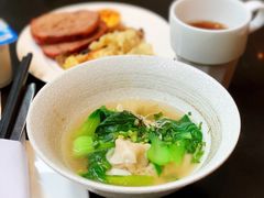 -上海漕河泾万丽酒店