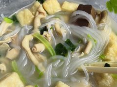 -冯鑫记南京鸭血粉丝汤(南京南站店)
