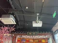 大堂-荷塘秋月·本帮江浙菜(国权路店)