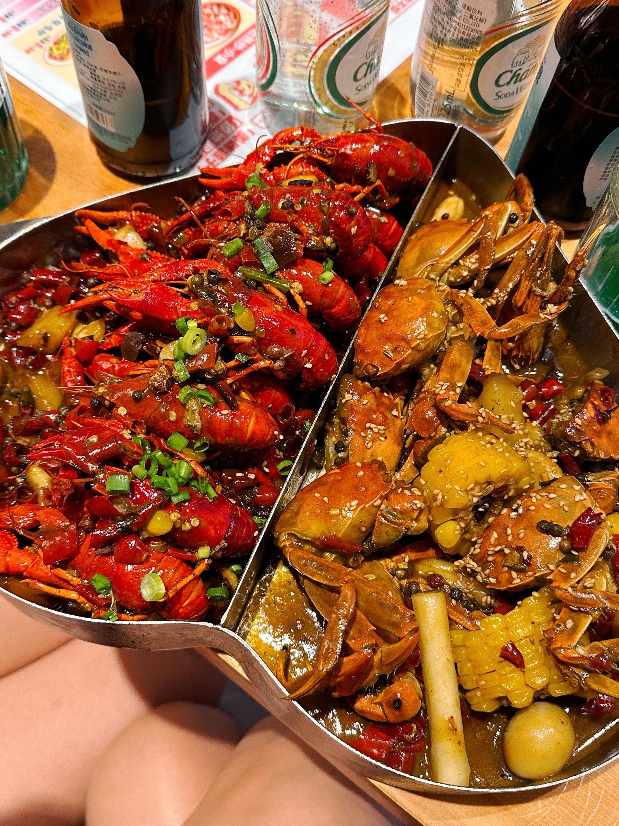 也超快🦪
还有很特别的柠檬口味啤酒[啤酒]
小龙虾推荐🌶辣口