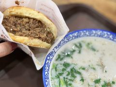 -穆得·老周家牛肉烧饼(普利街店)