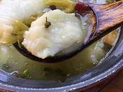 -周鱼小馆石锅酸菜鱼(活力汇店)