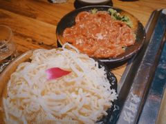 -老牌坊云南鱼豆花火锅(哈西万达店)