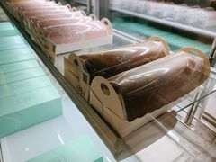 -顶东面包花园·生日蛋糕(世博店)