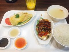 -大食代美食广场(上海中心店)
