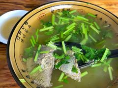 牛肉汤-锅贴大王南翔小笼(临沂二村店)