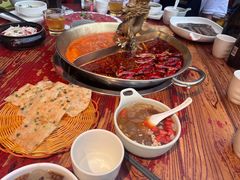 -小龙翻大江文化火锅(宽窄店)
