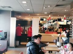 大堂-麦当劳(百荣世贸商城店)
