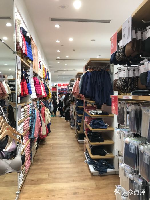 优衣库(郑州丹尼斯大卫城店)图片