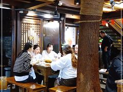 大堂-小龙坎火锅(全球总店)