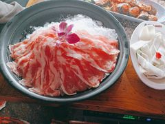 -老牌坊云南鱼豆花火锅(哈西万达店)