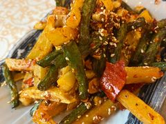 -维吾尔餐厅(宜山路店)