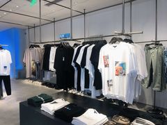 -URBAN REVIVO(欢乐海岸购物中心店)