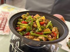 干锅肥肠-甲秀楼缘餐厅(西直门店)