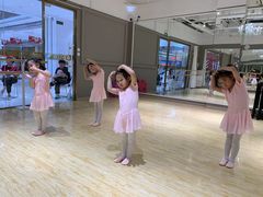 -炫艺舞蹈培训中心(枫尚奥特莱斯店)