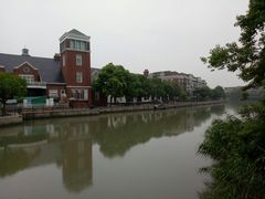 -钟书阁(松江泰晤士小镇店)