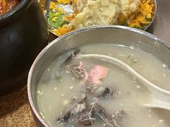 老妈特制牛尾汤-蒜香焼肉PURUSHIN(马场路店)