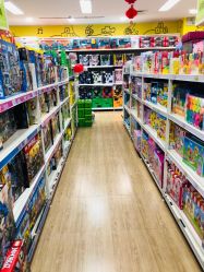 -孩子王(奥克斯广场店)