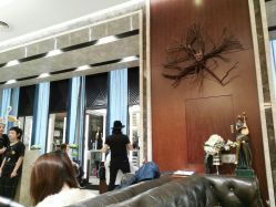 -AKOZO Beauty Salon