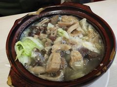 -闫家驴肉老店(华电一校店)