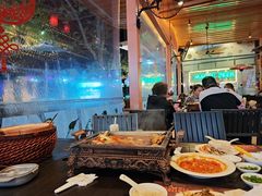-喷泉广场餐厅·宵夜·海鲜烧烤大排档(长隆企鹅酒店)