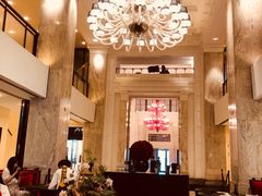 -Salon de The de Joel Robuchon(外滩18号店)