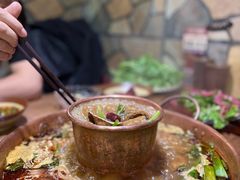 -滇翁·云南酸菜牛肉火锅(合肥首店坝上吾悦广场店)