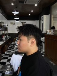 -MARTIN'S BARBER SHOP男士理发馆