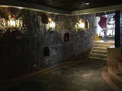 -月亮河温泉度假酒店