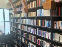 -钟书阁(松江泰晤士小镇店)