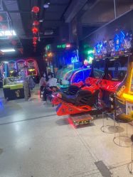 -嗨翻Hi-Fun竞技主题乐园·蹦床团建生日聚会(五棵松华熙店)