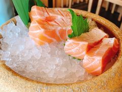 三文鱼腩刺生-炙柒Sekinana·精致料理 烧鸟·铁板烧(海上世界店)