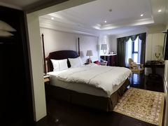 -茂名熹龙国际大酒店(人民广场高铁站店)