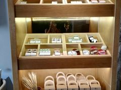 -泰·菩提树下[泰式按摩x精油SPAx肩颈头疗](新景店)