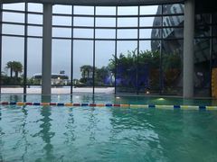 -上海滴水湖皇冠假日酒店