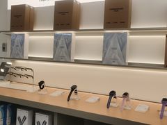 -华为授权体验店(中山公园来福士)