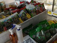 零售区-百年义利(榴乡路店)