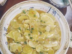 -黄桷树曹家私房菜(江与城店)