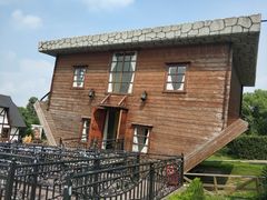 -金山农民画村-枫泾波兰倒置屋