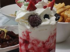 草莓白雪芝士沙沙冰-娜娜家•Nana’s restaurant (爱琴海店)