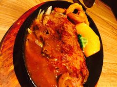-玛格萝妮(汇智国际商业中心店)