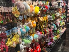 -酷乐潮玩(金桥国际店)