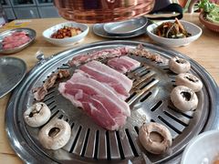 -牛信亭韩国料理·炭火烤肉(紫藤路店)