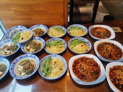 -杨三孃跷脚牛肉(中粮鸿云悦街店)