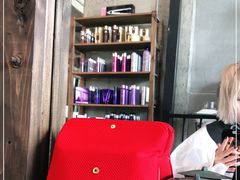 -So'o Salon