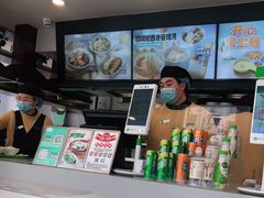 -老乡鸡(武汉中南梅苑小区地铁站店)