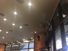 -星巴克(上海虹桥新天地二店)