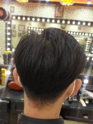 -东方先生国潮男士理发馆