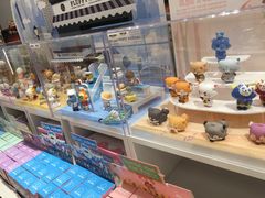 -泡泡玛特POPMART(蓝色港湾店)