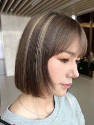 -BULB STUDIO 巴柏明星发型工作室